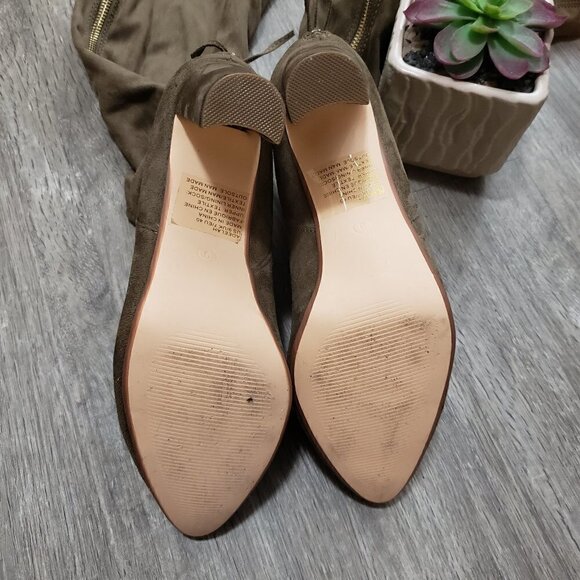 Shoedazzle Faux Suede Over The Knee Heeled Boots Sz 9 Taupe - Picture 8 of 9